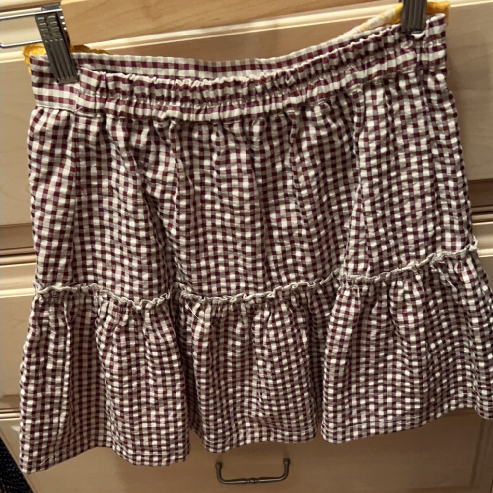 girls mini flowy skirt